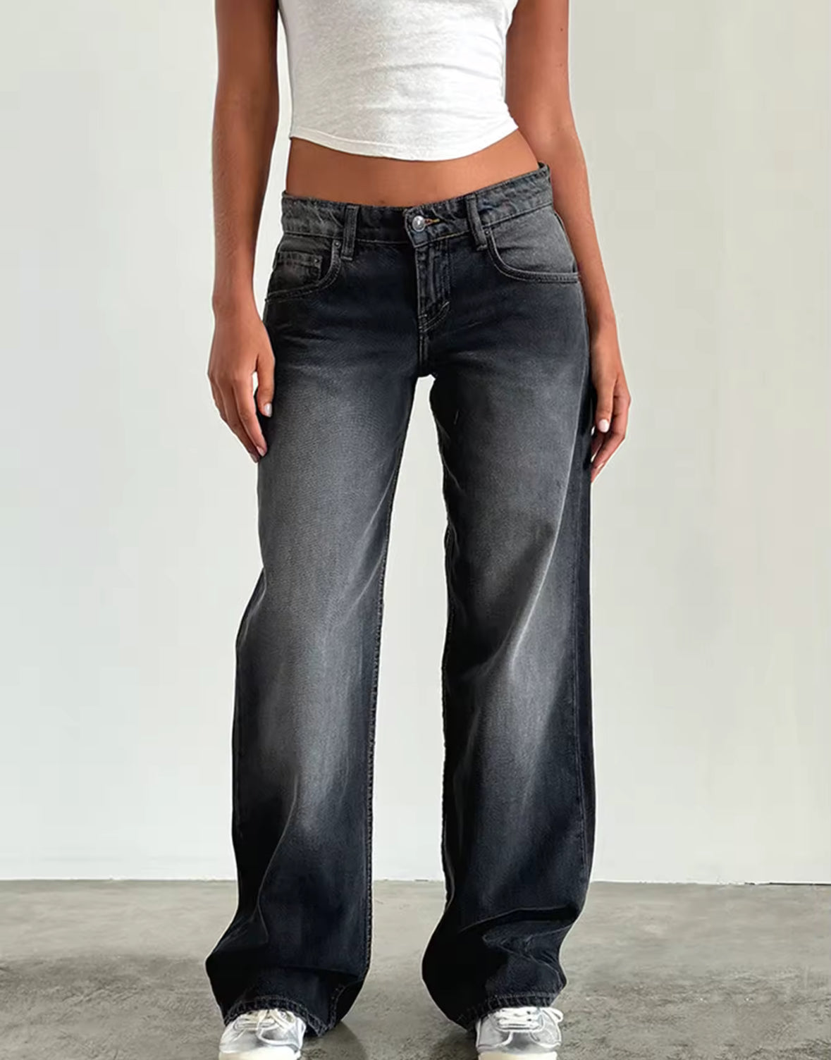 Straight Jeans